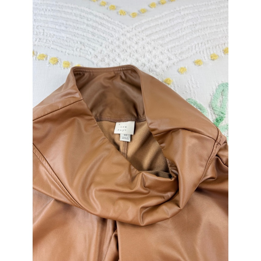 A New Day Faux Leather Leggings Cognac Brown High Rise Pants XS RN17730 - Picture 3 of 8